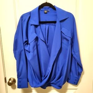 10/$30  💙   like new beautiful oversized top  - Cobalt